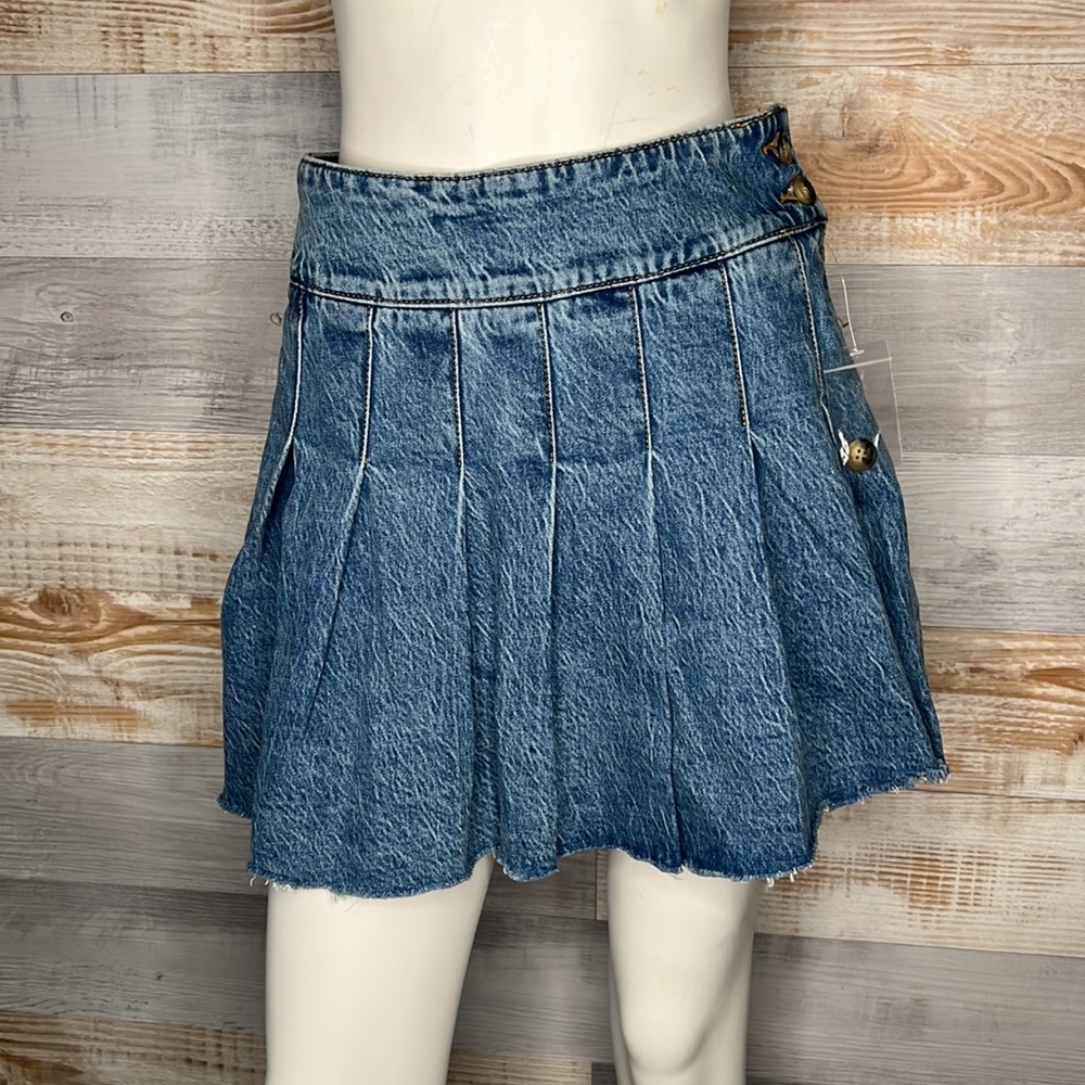 Free People Private Skool Pleated Denim Tennis Skirt blue size 26/2